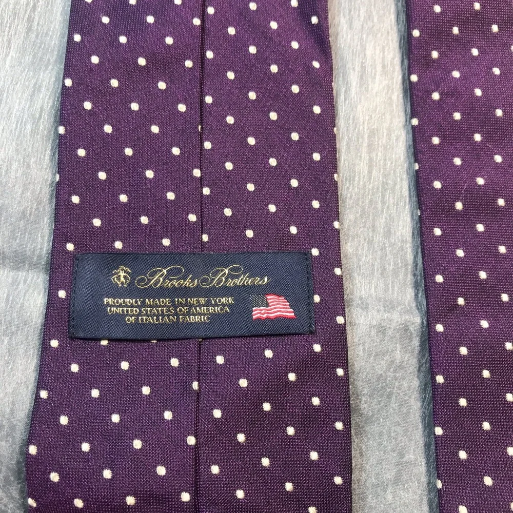Brooks Brothers Purple Tie with White Polka Dots
